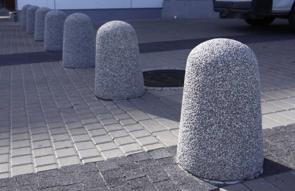 betoninis atitvaras